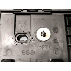 Ślizg Zderzaka Tył OE 9838234280 9811280580