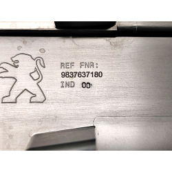 Peugeot 2008 II Listwa Lewa Drzwi Przód OE 9837637180 98376371TB