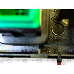 Citroen C4 II Panel Sterowania Deski Rozdzielczej OE 96717146ZD 8231SR